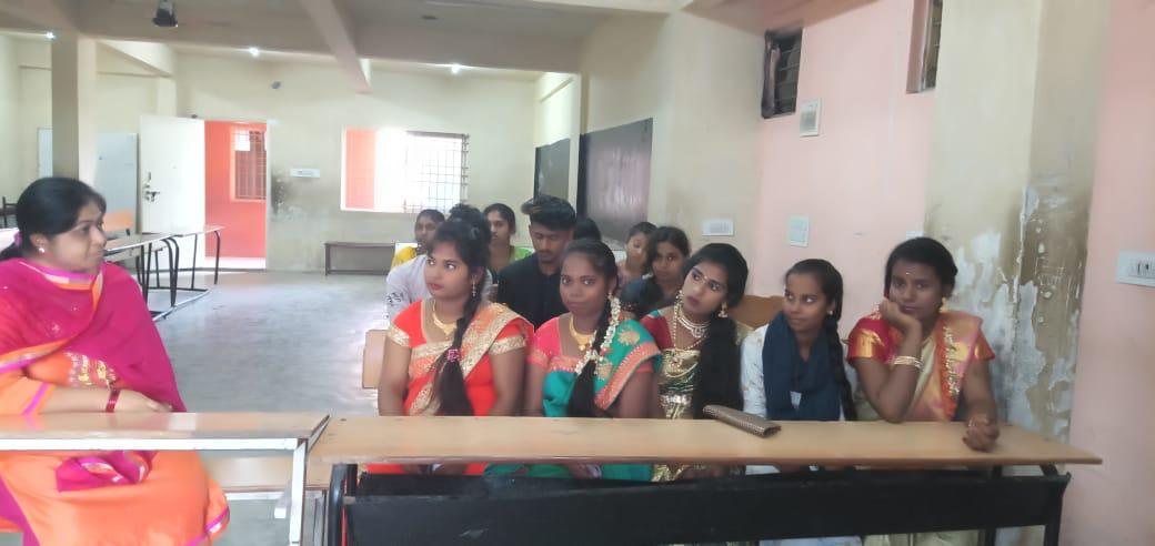 Students in class at Mohre PU College